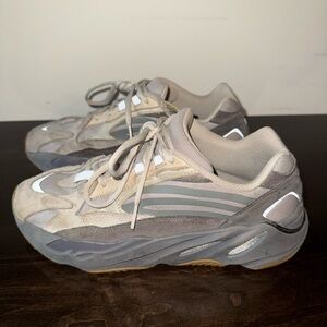 Yeezy Sneakers in Gray and Tan